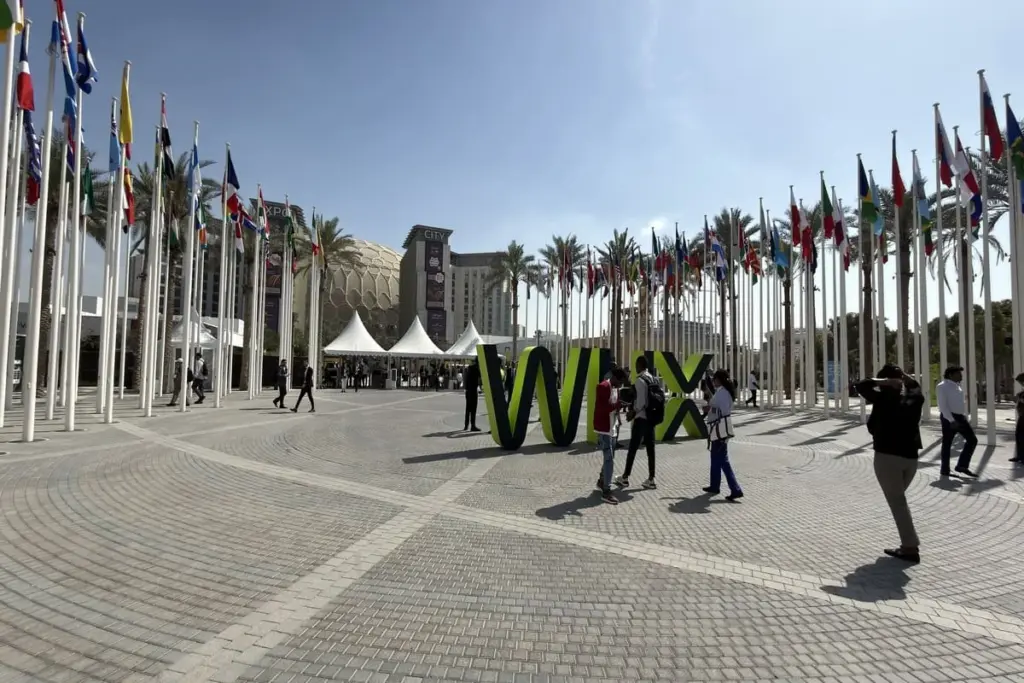 outside WHX
